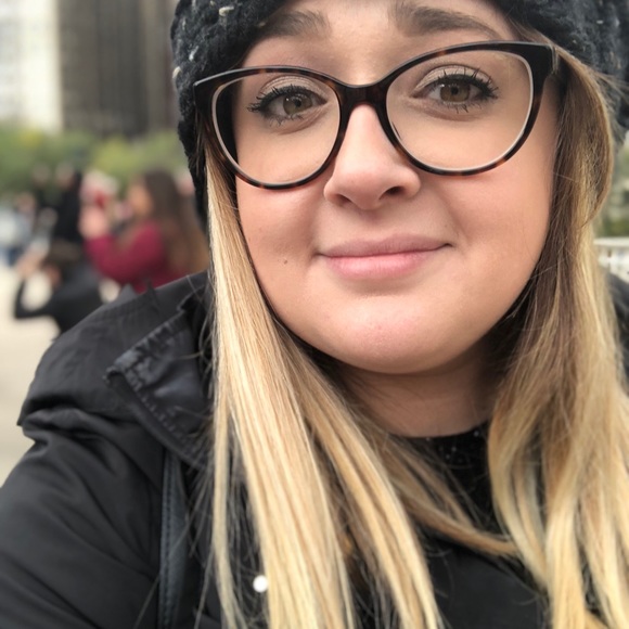 Meet your Posher, Allison - Picture 4 of 5